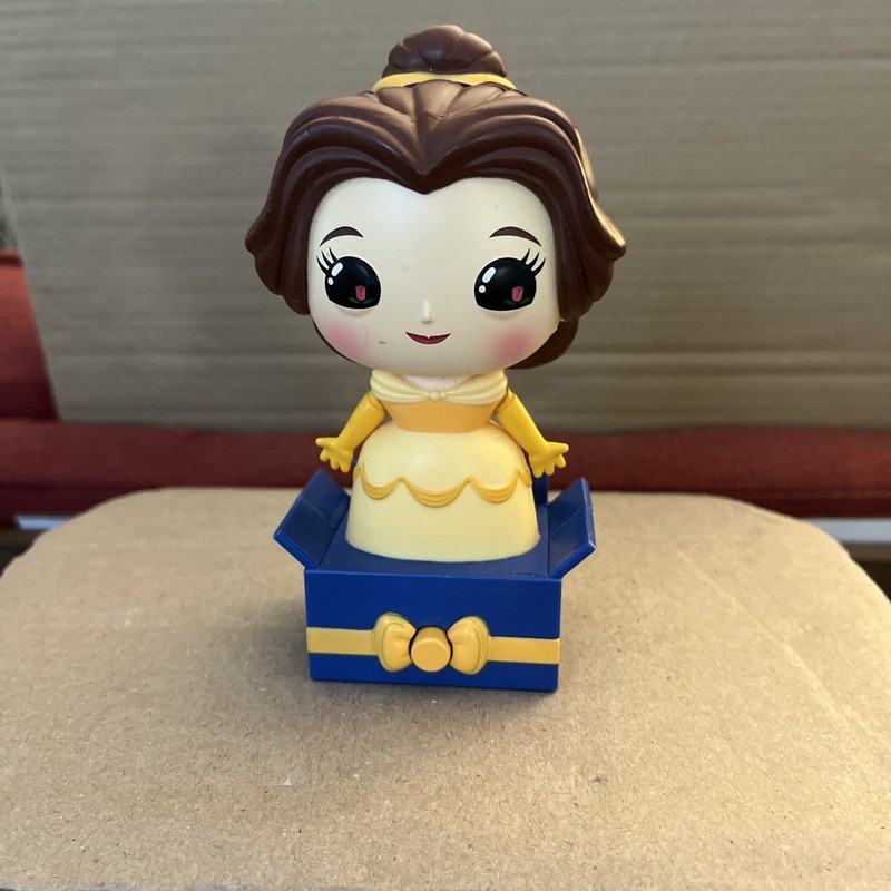 FUNKO POP BEAUTY AND THE BEAST BELLE ROYAL BESTIES 2021 no box