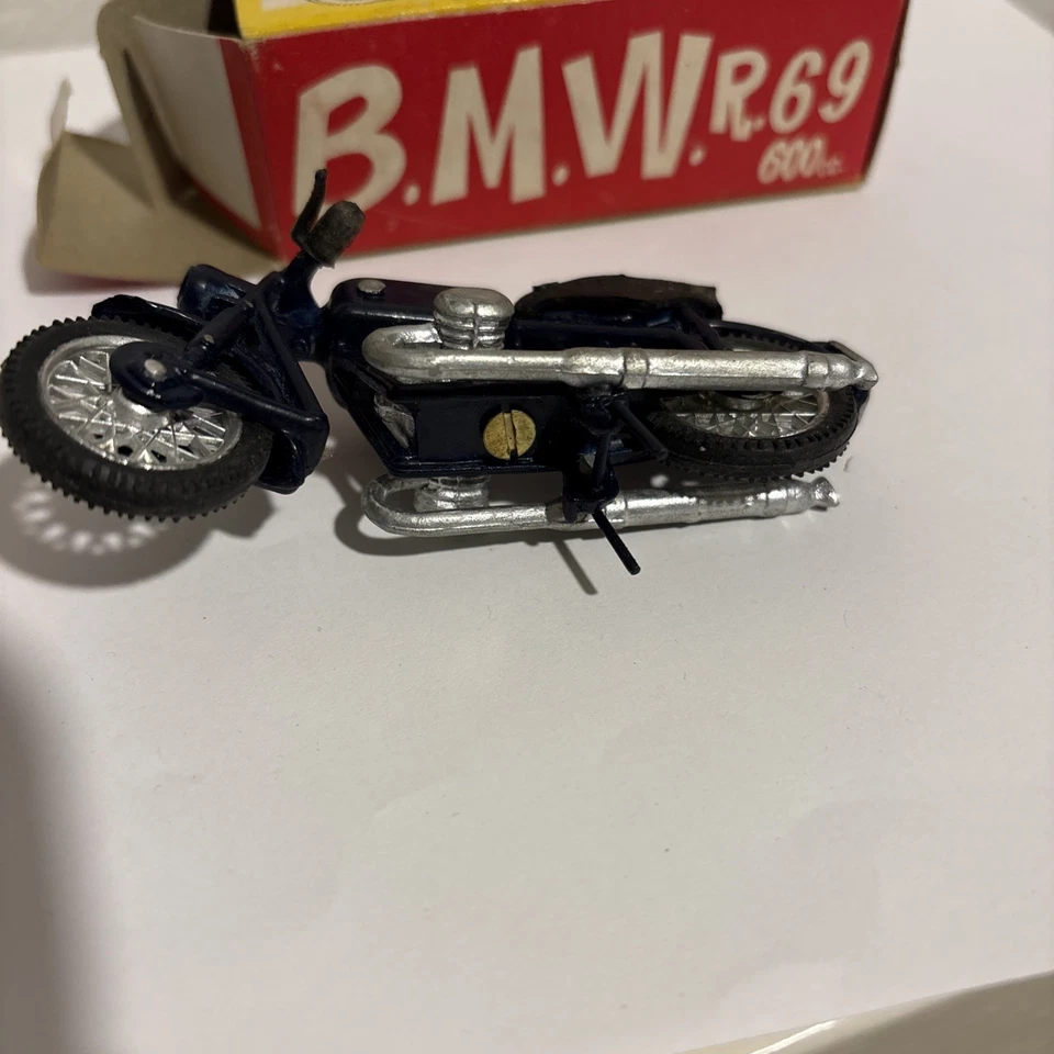 MIGNON MODEL -TORINO - MOTO Bmw R69  600 Cc. Scala 1/24 Con Scatola Originale - Immagine 4 di 4