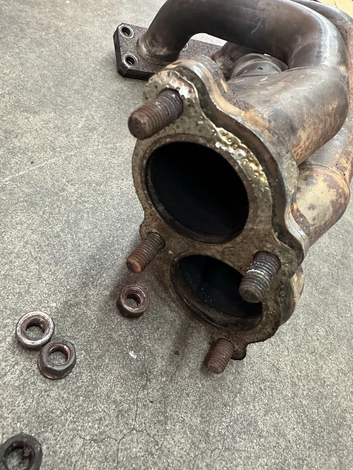 Colector de escape BMW M42 M44 4 cilindros 1990-1996 E30 E36 Z3 1,9 L 318i 318is OEM USADO Foto 3 de 4