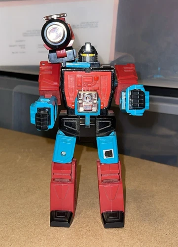 Transformers PERCEPTOR Vintage 1984 Microscope Autobot Robot Toy Figure
