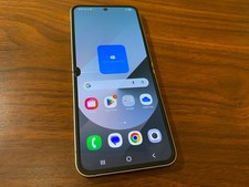 Samsung Galaxy Z Flip6 SM-F741U1 - 256GB - White Unlocked READ DESCRIPTION