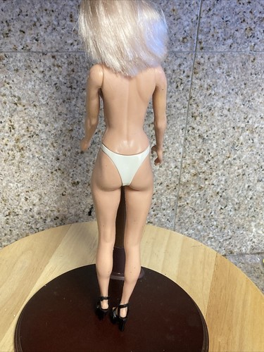 TM 2000 Columbia Pictures Industries Doll Cameron Diaz Nude - Picture 4 of 5