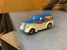 Anglia panel truck Hot Wheels Rod And Custom Magazine 100% Real Riders