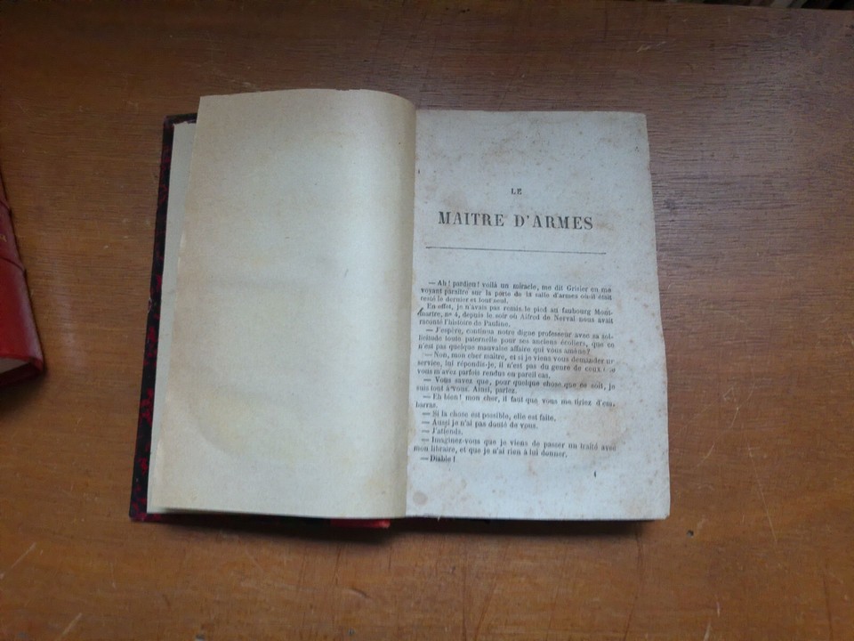 LOT 4 VOLUMES OEUVRES DE A.DUMAS(AMAURY, BLACK, LE MAITRE D'ARMES, ETC