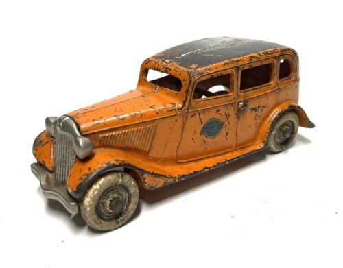 Vintage Arcade 1933 Ford Century Of Progress Yellow Cab Taxi Car Kenton Hubley - Picture 1 of 9
