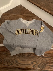 universal studios hufflepuff sweatshirt
