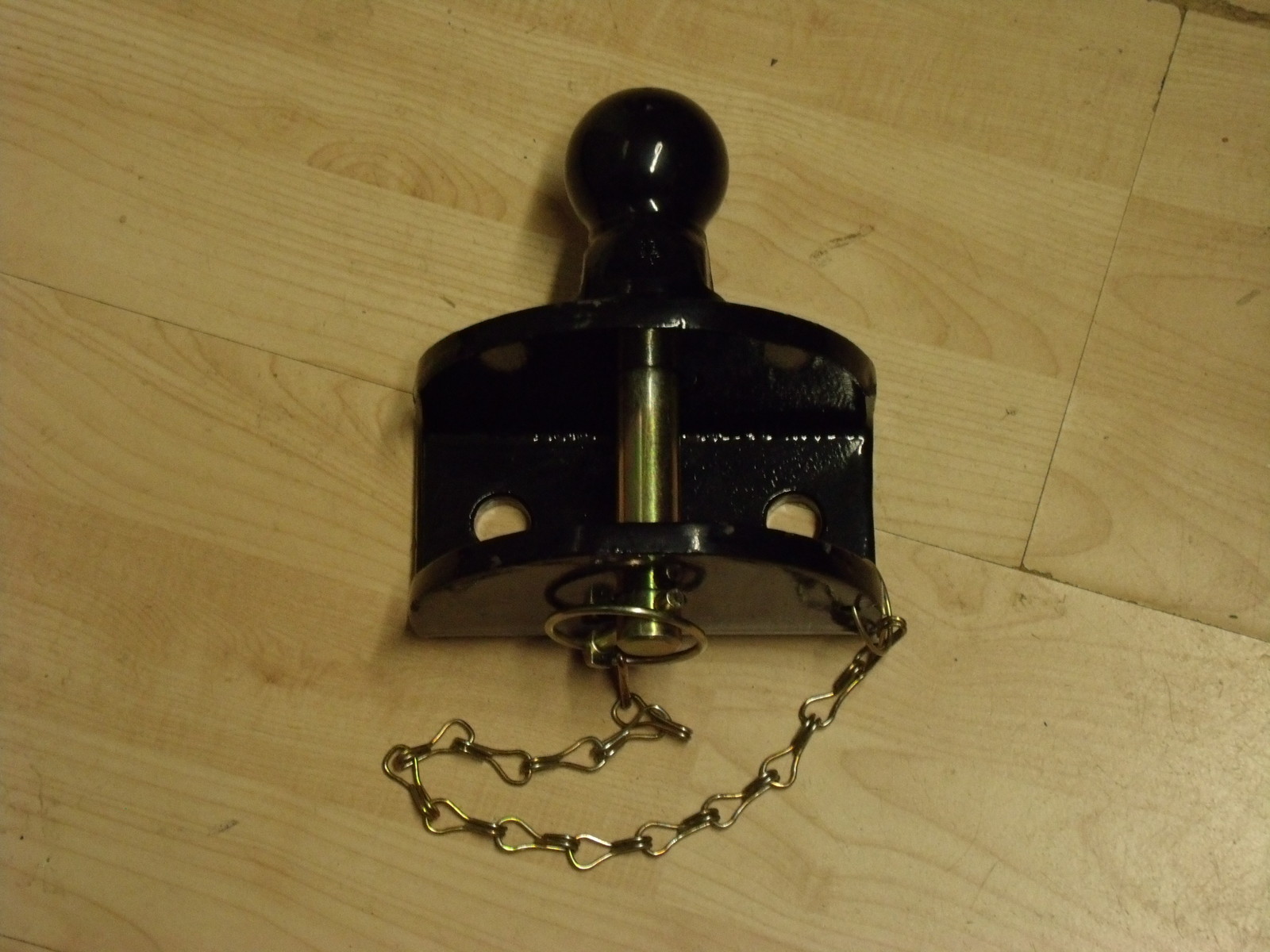 50mm Towball & pin assembly. 1500kg max