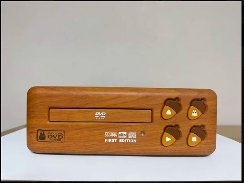 Ghibli DVD Player 木目調 Studio Ghibli My Neighbor Totoro DVD Player BVHE-SG1 Collector