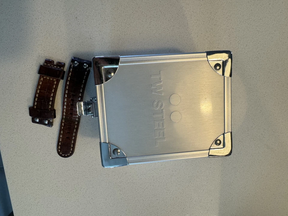 MS6 TW steel mens watch automatic 45mm 10 ATM - Image 3 of 4