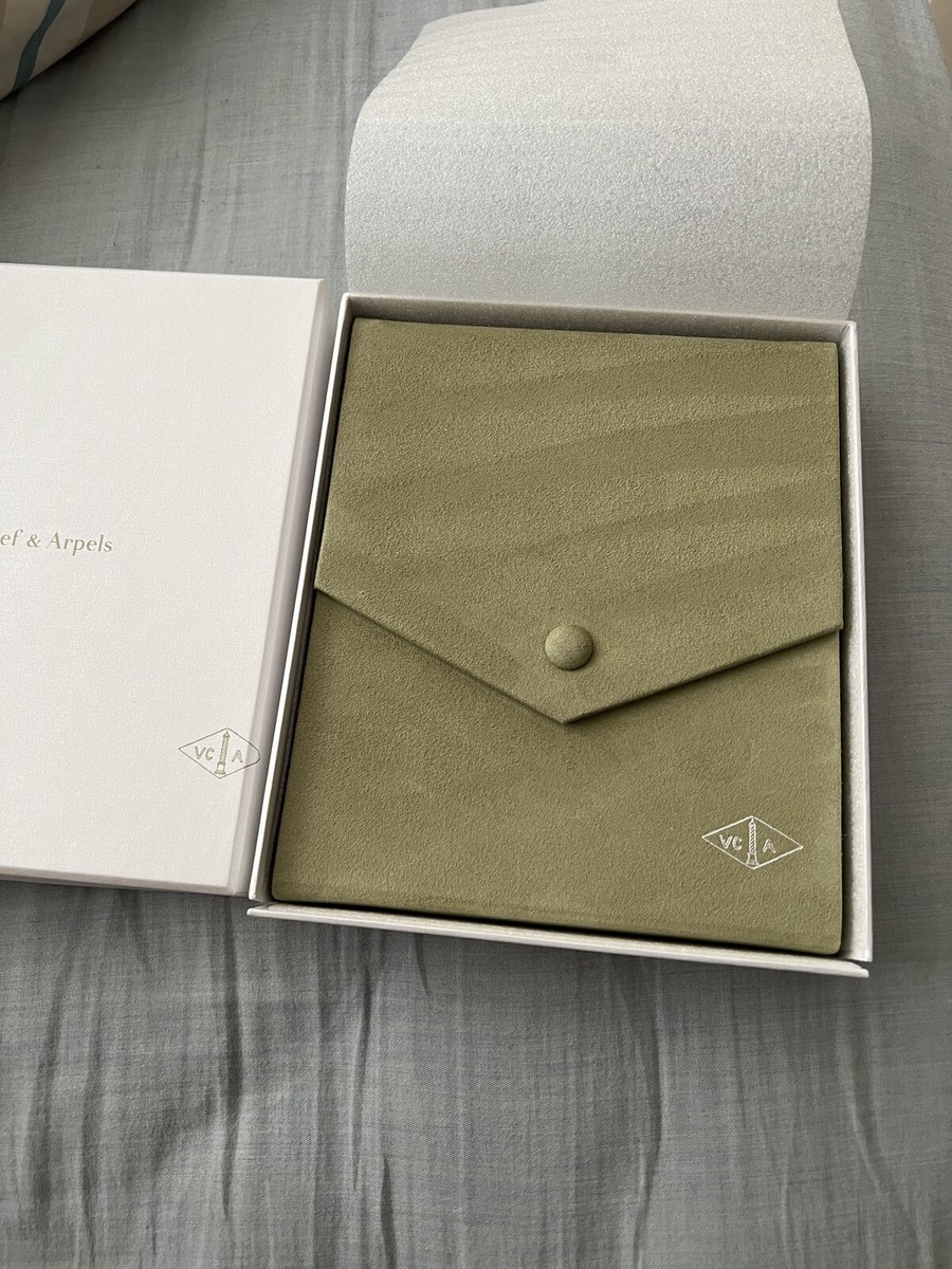 Van Cleef & Arpels アクセサリーケース Van cleef & Arpels genuine Necklace case Green suede VCA Jewelry