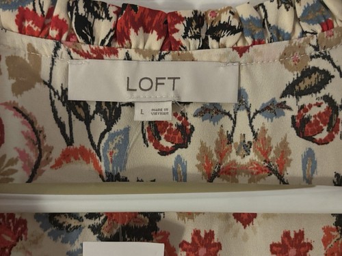 Lot of 3 Loft tops size L-2 NWT, 1 worn twice - Picture 4 of 7