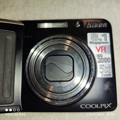 Nikon COOLPIX P60 8.1MP Digital Camera 2.5
