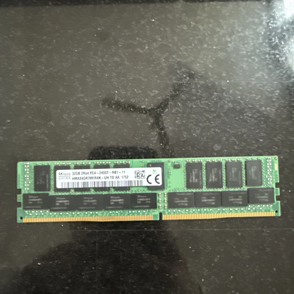 PC4-19200 (DDR4-2400) Bus Speed Server RAM 32 GB Capacity per