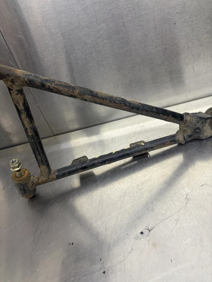 2003 2004 2005 Arctic Cat 400 500 4X4 OEM braço de controle inferior dianteiro direito braço A - Imagem 4 de 4