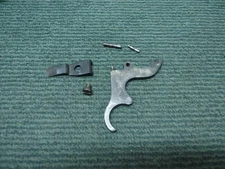 MOSSBERG 195  12GA. - TRIGGER & SAFETY PARTS - WITH PINS & SCREW