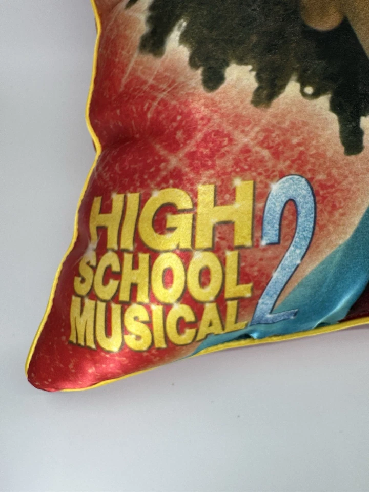 Almohada de seda High School Musical 2 Chad Danforth Corbin azul 16x16 pulgadas Foto 2 de 4
