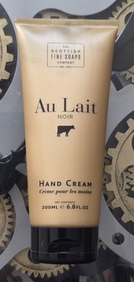 The Scottish Fine Soaps Au Lait Noir Nourishing Hand Cream 200ml Light Musk Neu