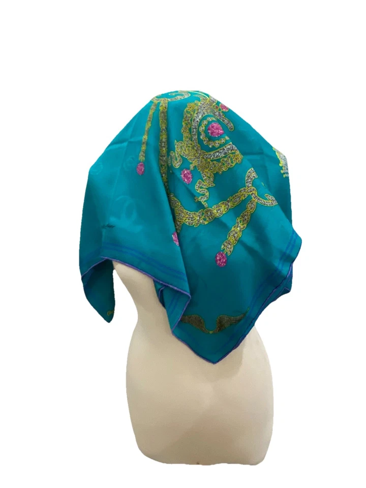 Bufanda de seda Must De Cartier S55# 34 pulgadas Foto 3 de 4