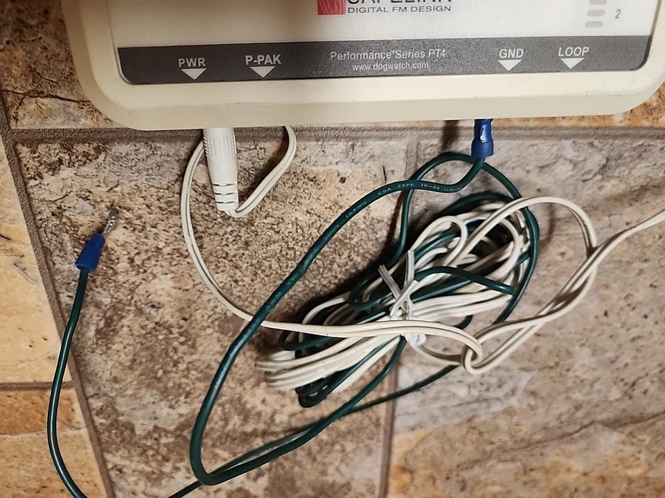 Передатчик ограждения для собак DogWatch PT4 серия InGround Hidden SafeLink Performance - Изображение 3 из 4