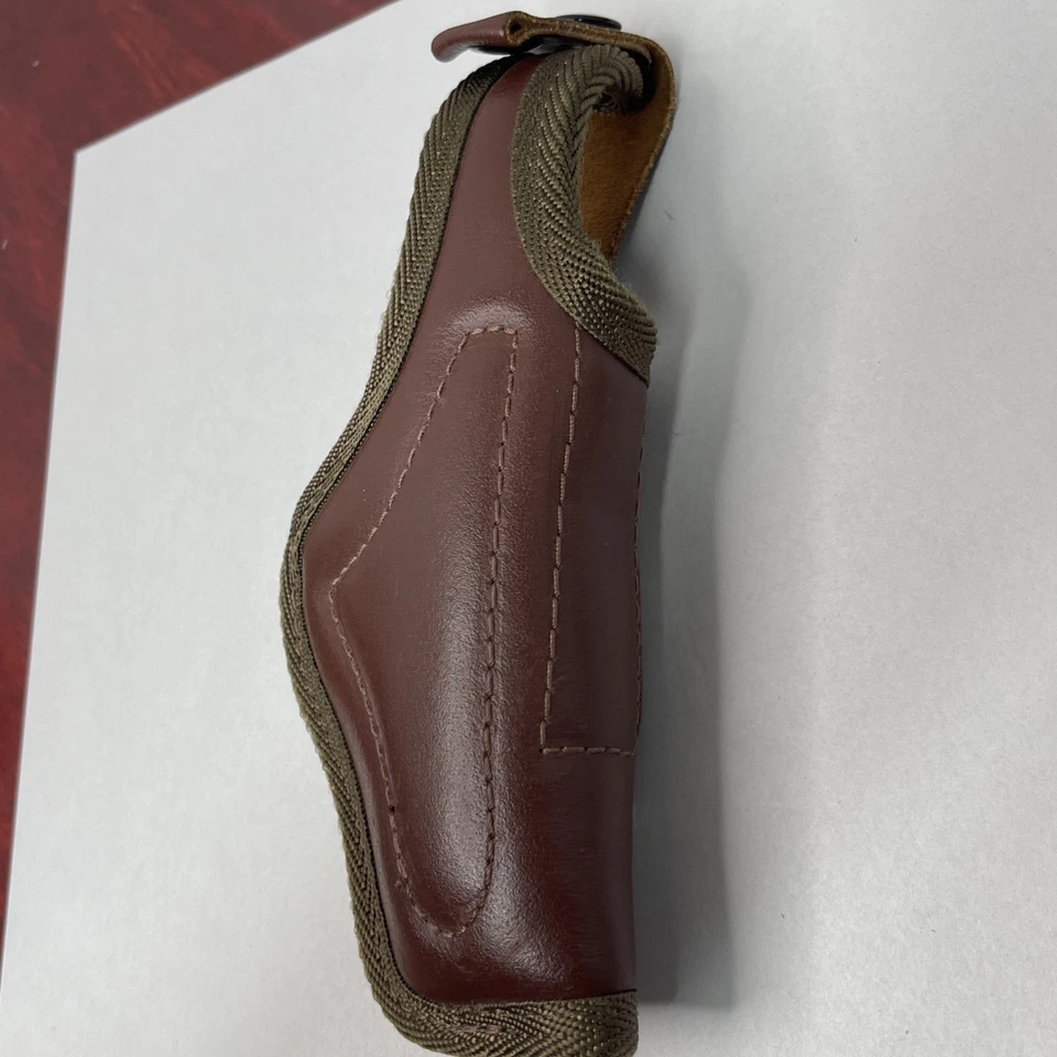 GOULD & GOODRICH BROWN HOLSTER - SIZE 86 RH 2 1/2" SMITH & WESSON 10 REVOLVERS - Image 3 of 4