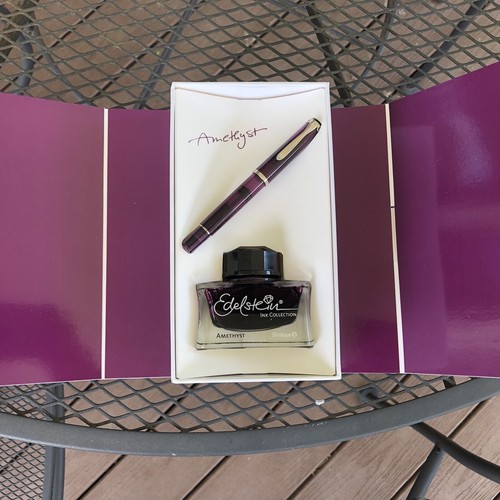 2015 Special Edition Pelikan M205 Amethyst Fountain Pen And Ink Box Set