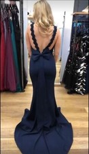 💙PIA MICHI 1850 NAVY BLUE FISHTAIL PROM DRESS DIAMANTÉ BOW BACKLESS SIZE 8 💙