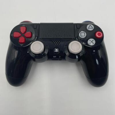 PlayStation 4 x Star Wars Darth Vader Edition Controller