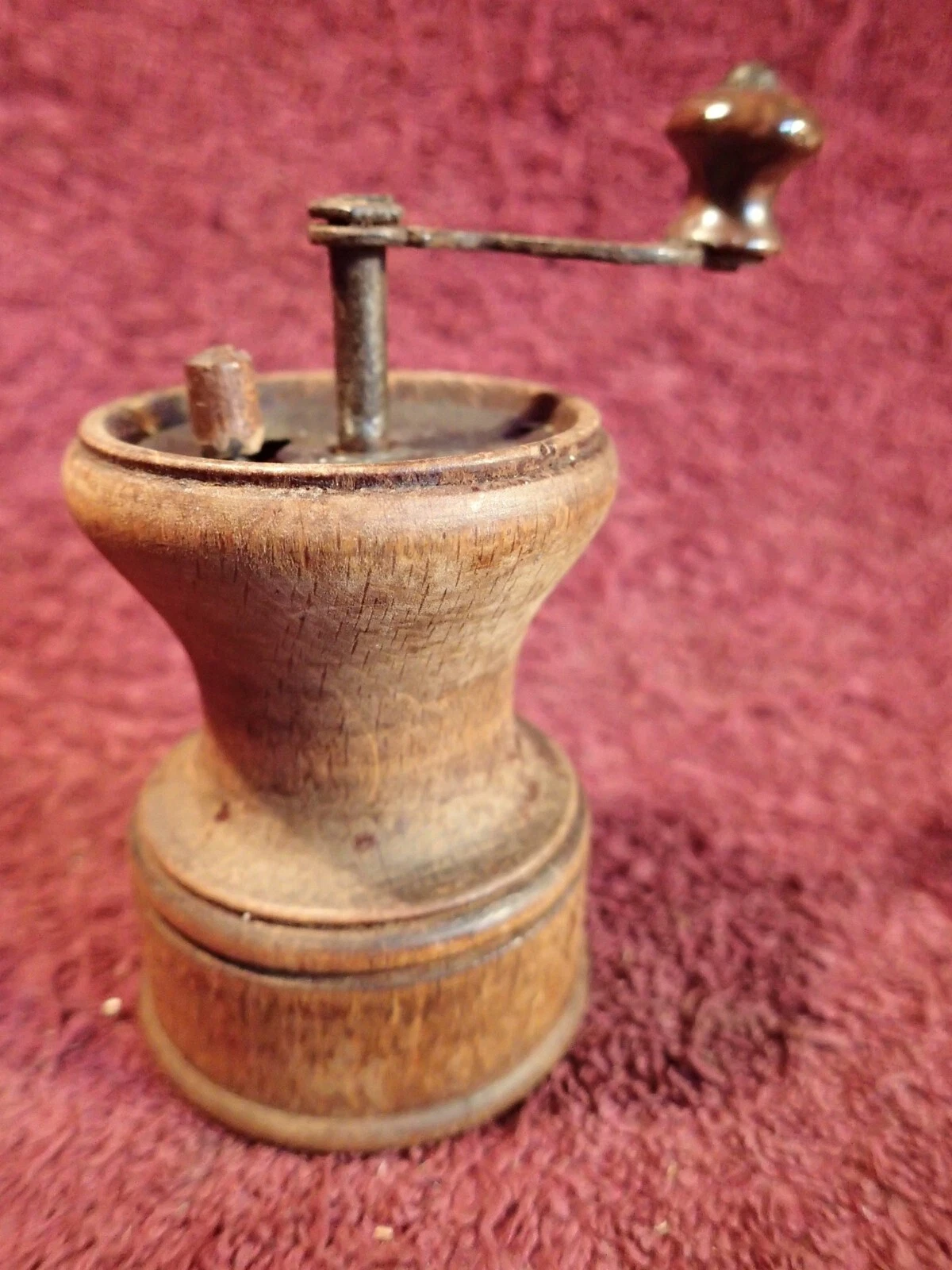LITTLE SMALL WOOD PEPPER SPICES GRINDER MORTAR MILL FOLK ART SWEDEN SWEDISH