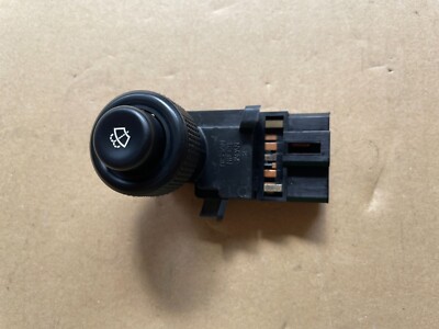 BNR32スカイラインGTR前期メーターカバーの上側ワイパースイッチ付き NISSAN SKYLINE R32 GTR BNR32 Switch Panel Set(Hazard/Radio/Demist