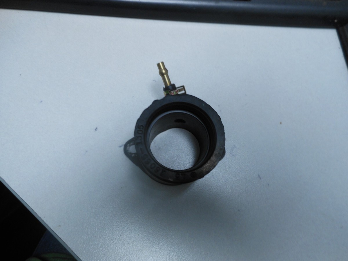 Zuukaページ NOS Kawasaki OEM Carburetor Holder 1995-1997 ZX600 16065-1305 | eBay