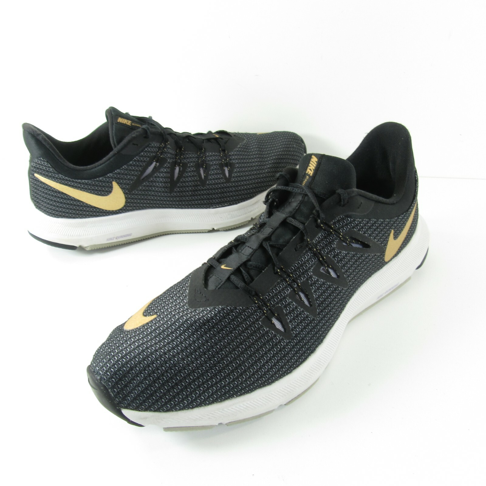 aa7412 nike quest