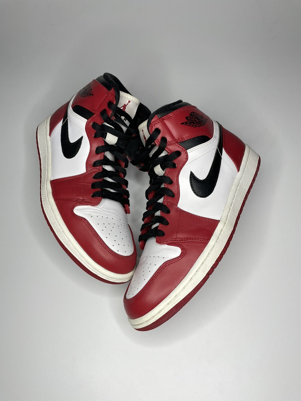 2013 Air Jordan 1 High Retro “Chicago”