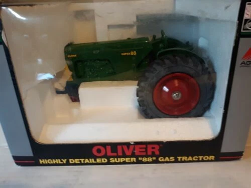 Año del vehículo SpecCast 2006 vehículos de granja Diecast contemporáneos de fabricación