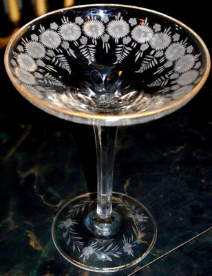 Antique MOSER Hand Cut Bohemian Crystal COMPOTE PEDESTAL Ferns/Flowers 9'' Large
