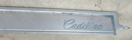 1979 Cadillac Fleetwood Brougham Deville Front Grill Header Chrome Trim 1614098 - Picture 2 of 8