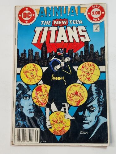 New Teen Titans Annual 2 NEWSSTAND 1st App Vigilante DC Comics Bronze Age 1983 - Picture 1 of 12