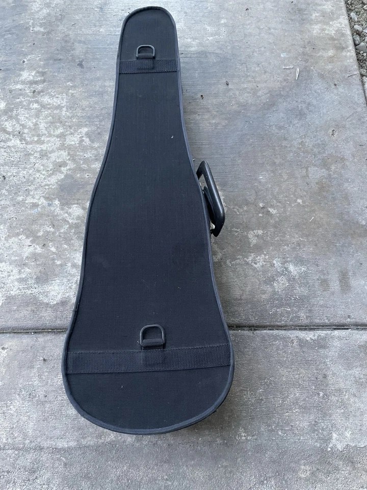 Strunal Model V40 4/4 Violin With Hard Case ,Bow, Made In Luby Czech Republic - Image 3 of 4