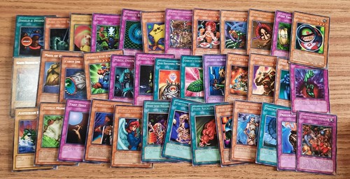 Yu-Gi-Oh Yugioh vintage lot of uncommon TCG cards early sets old