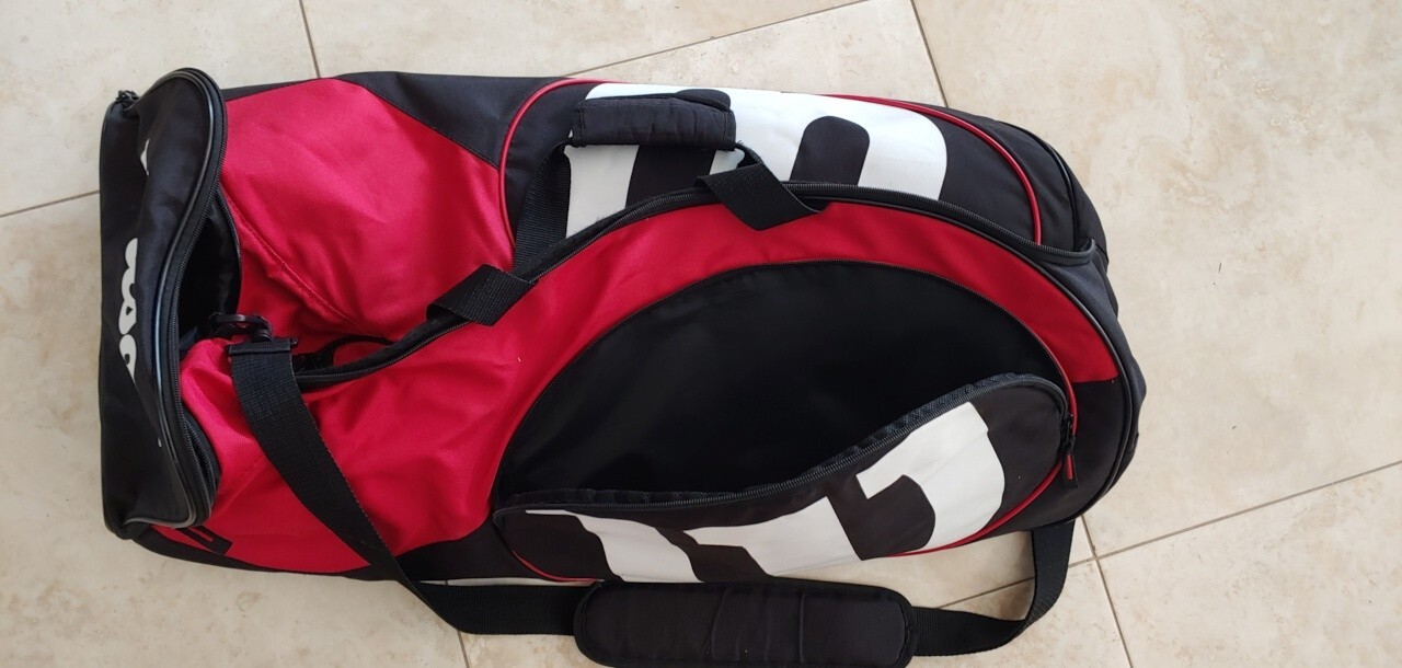 Wilson Tennis, Racquetball, Pickleball bag great co… Gem