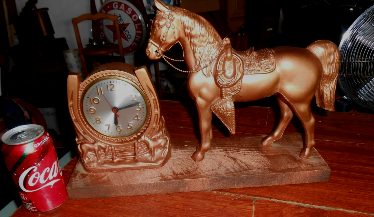 Vintage Horse Shoe Horse Clock Sessions Mantel Mid Century for