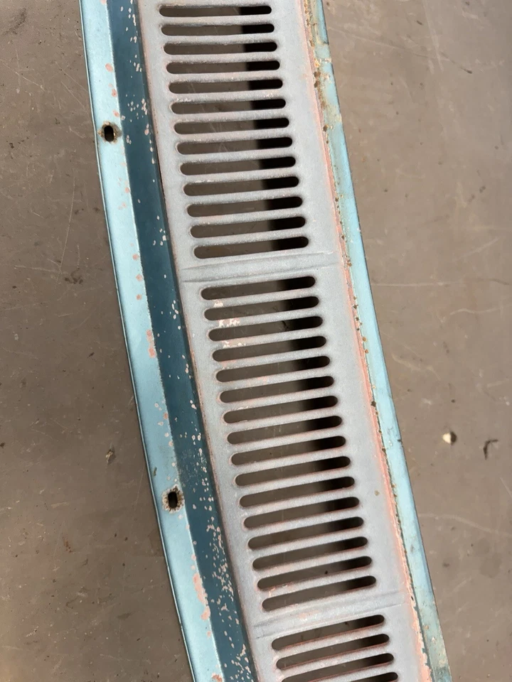 Ford Galaxie 500 XL LTD 1967 1968 capó ventilación parrilla panel descongelador aire fresco fabricante de equipos originales Foto 4 de 4