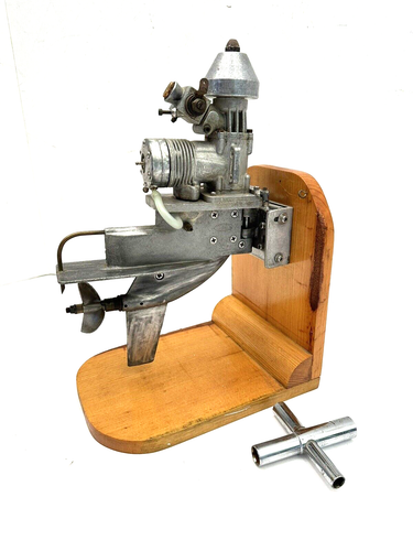 Nice Vintage KB Outboard 7.5 & Lower Unit RC Boat K&B Gas Engine Motor with Prop - Picture 2 of 18