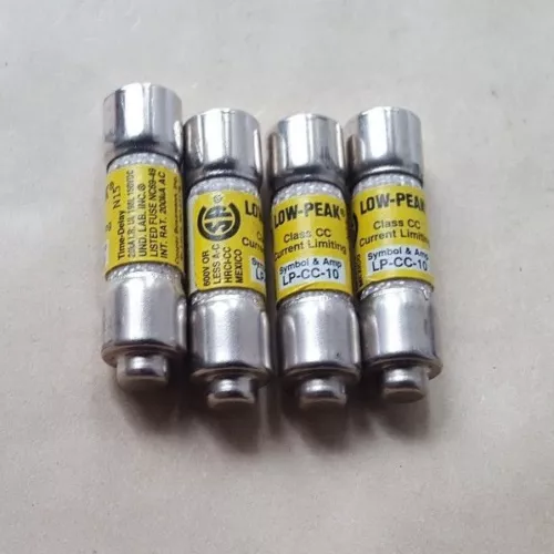 LOT OF 4 BUSSMANN LP-CC-10 TIME DELAY FUSES (R3S4.4B2)