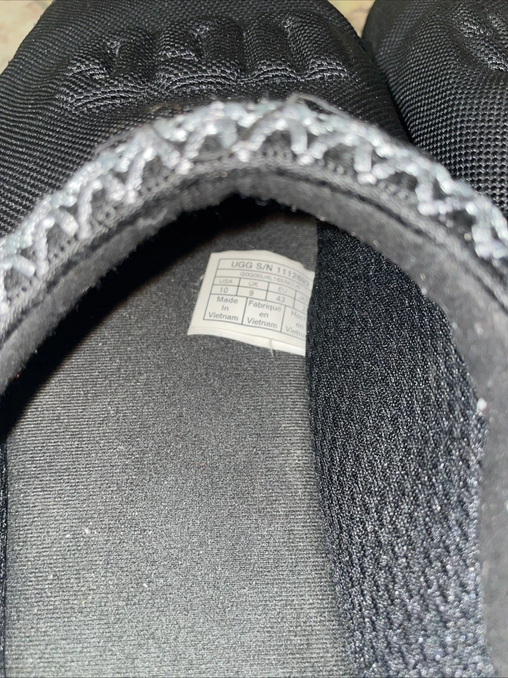 Chinelos masculinos UGG TASMAN UGG LOGOTIPO MOLDADO PRETO EUA 10/Reino Unido 9/UE 43 - Imagem 4 de 4