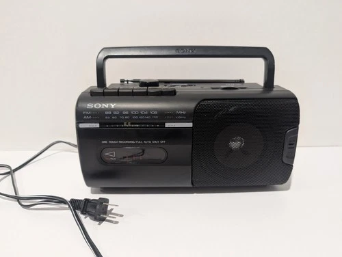 Sony CFM-10 Portable Mini Boombox AM/FM Cassette Tape Player Stereo TESTED