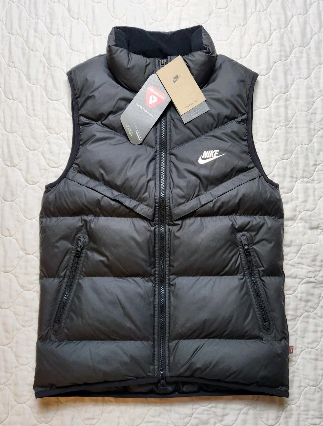 Nike Storm-FIT Windrunner Water Resist Insulated Vest Mens XS Black FB8193-010