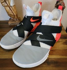Nike LeBron Soldier 12 Flash Crimson 