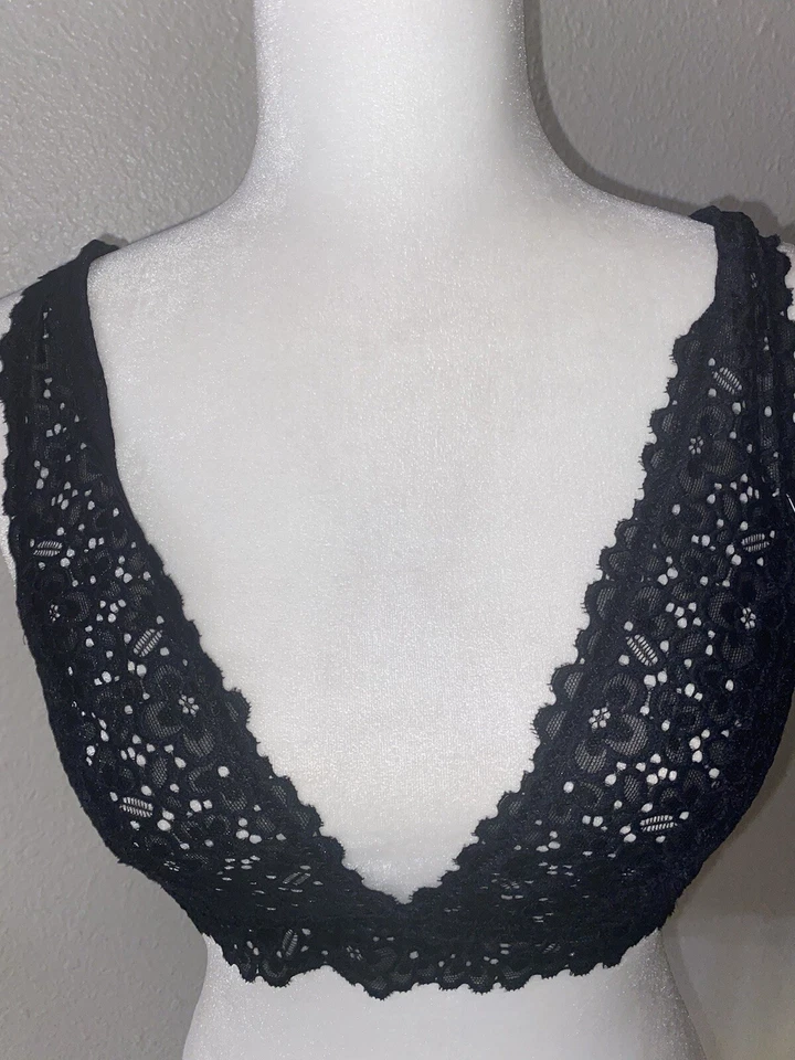 H&M Black Lace Plunging Bra Bralette Small New Eyelet - Image 3 of 4