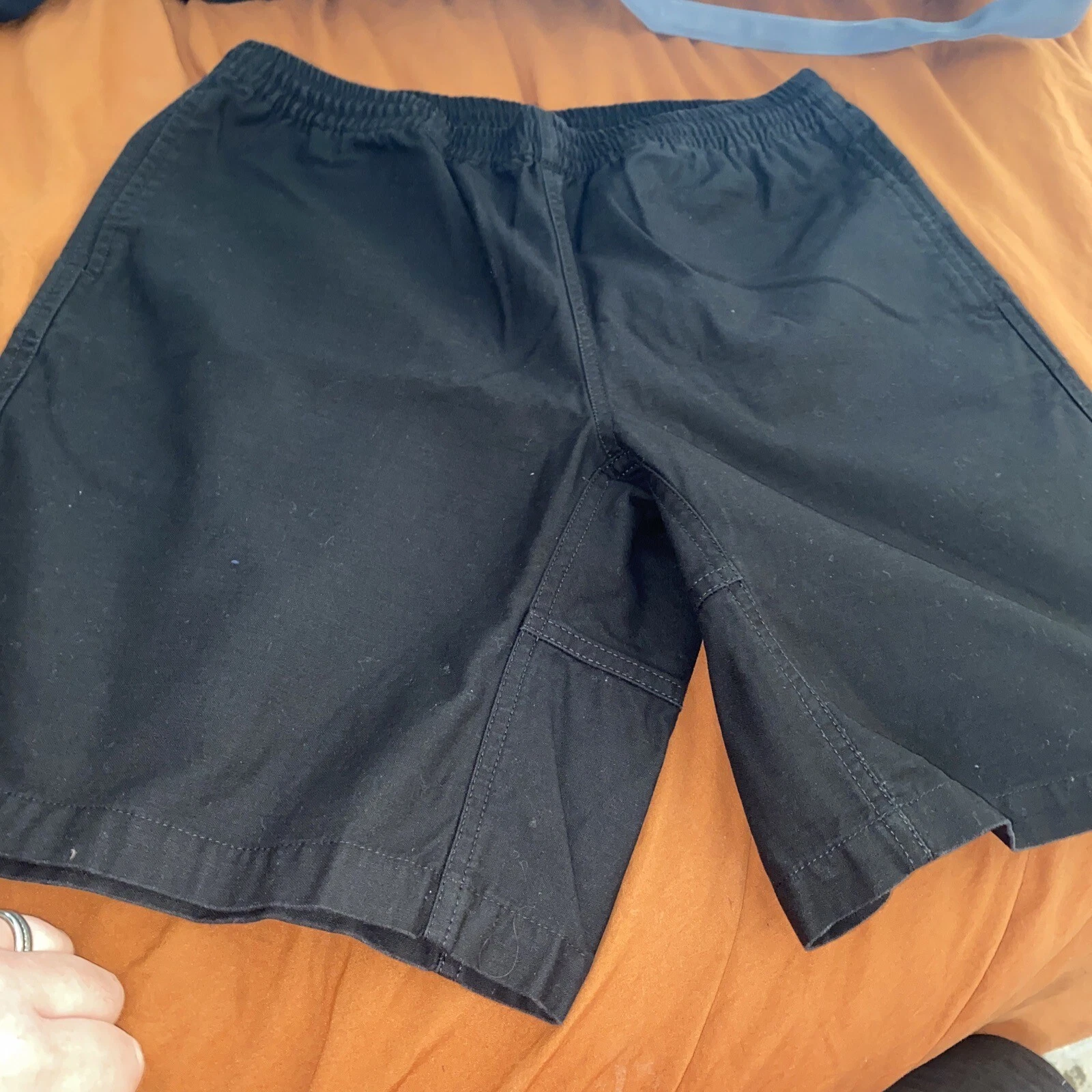 short de travail suprême SS21 noir moyen orge porté
