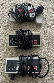 Vintage Nintendo NES Console Bundle with Games and Controllers & Gun OEM 🔥🔥